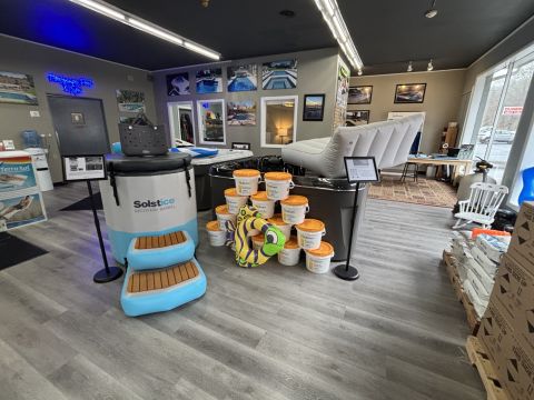 Image depicting the Service Showroom